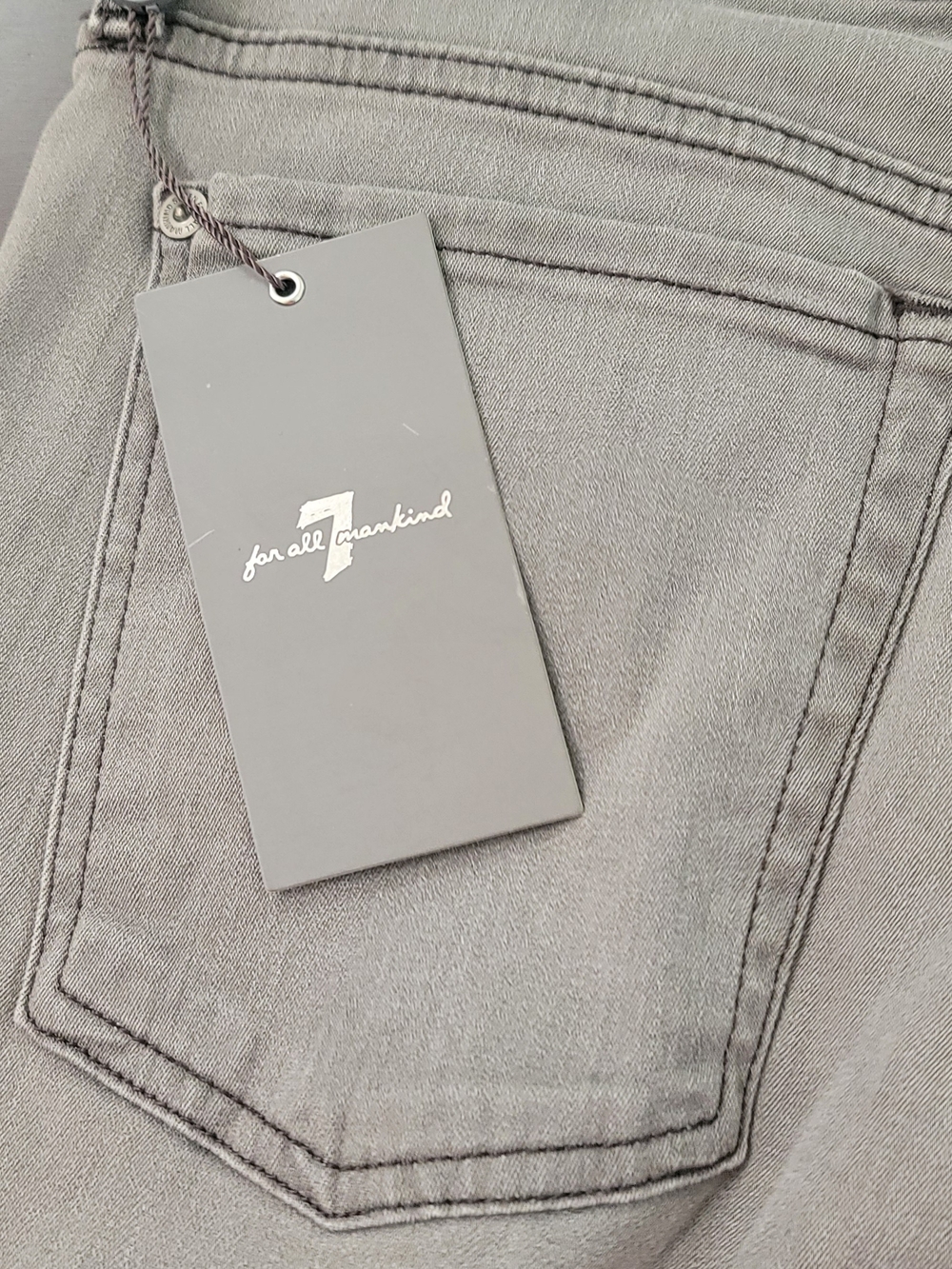 7 For All Mankind Skinny Jeans in Light Gray
